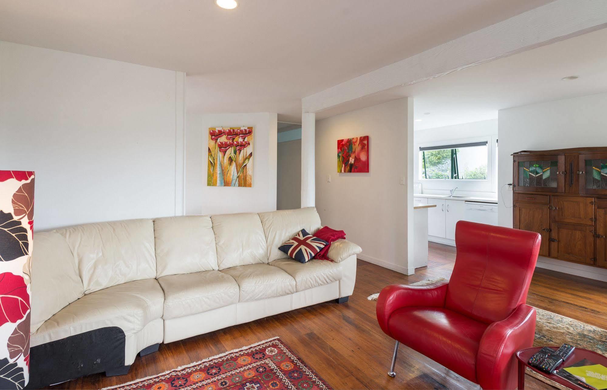 Lakeside City Apartments - Penthouse And Studio Rotorua Ngoại thất bức ảnh
