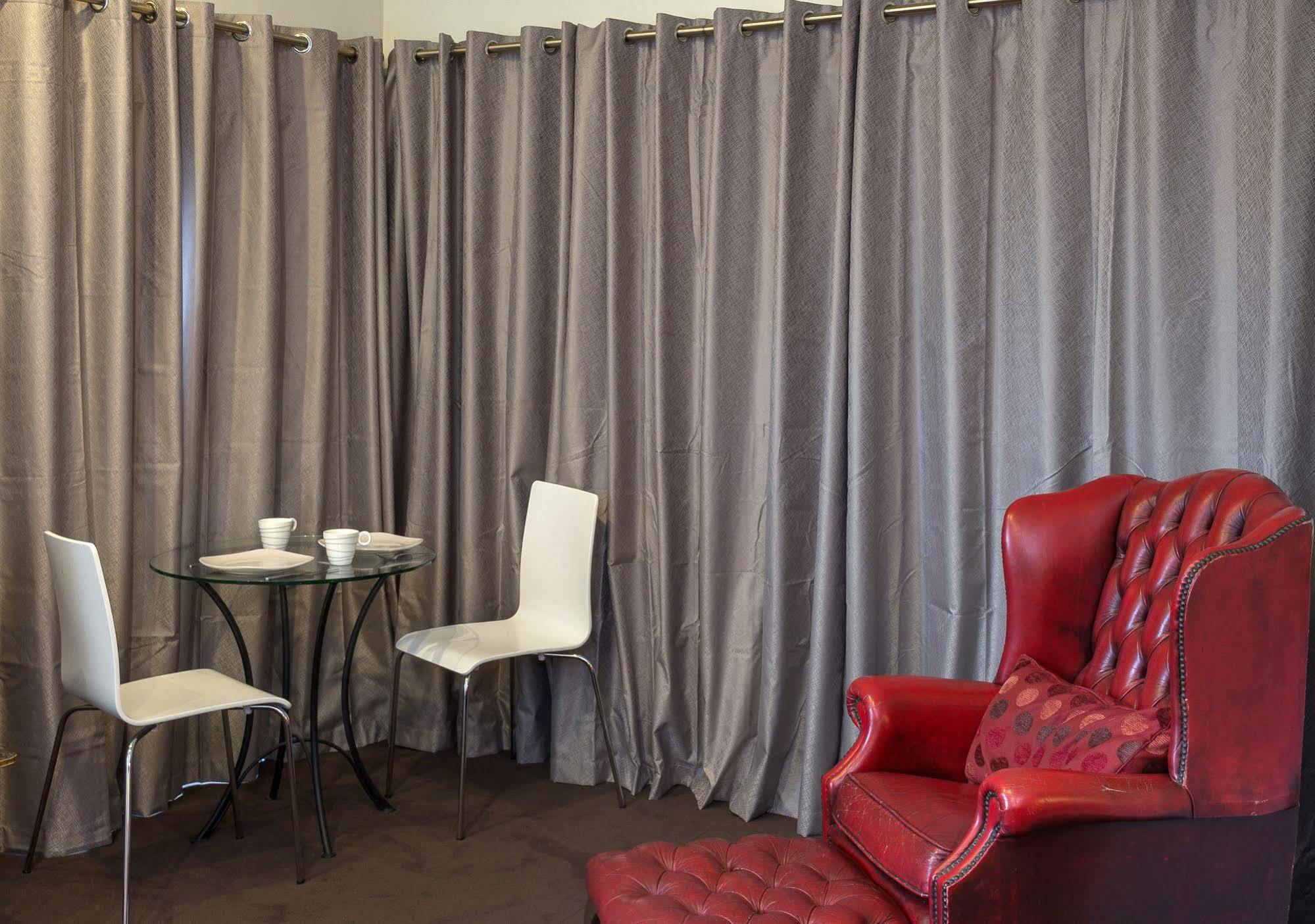 Lakeside City Apartments - Penthouse And Studio Rotorua Ngoại thất bức ảnh