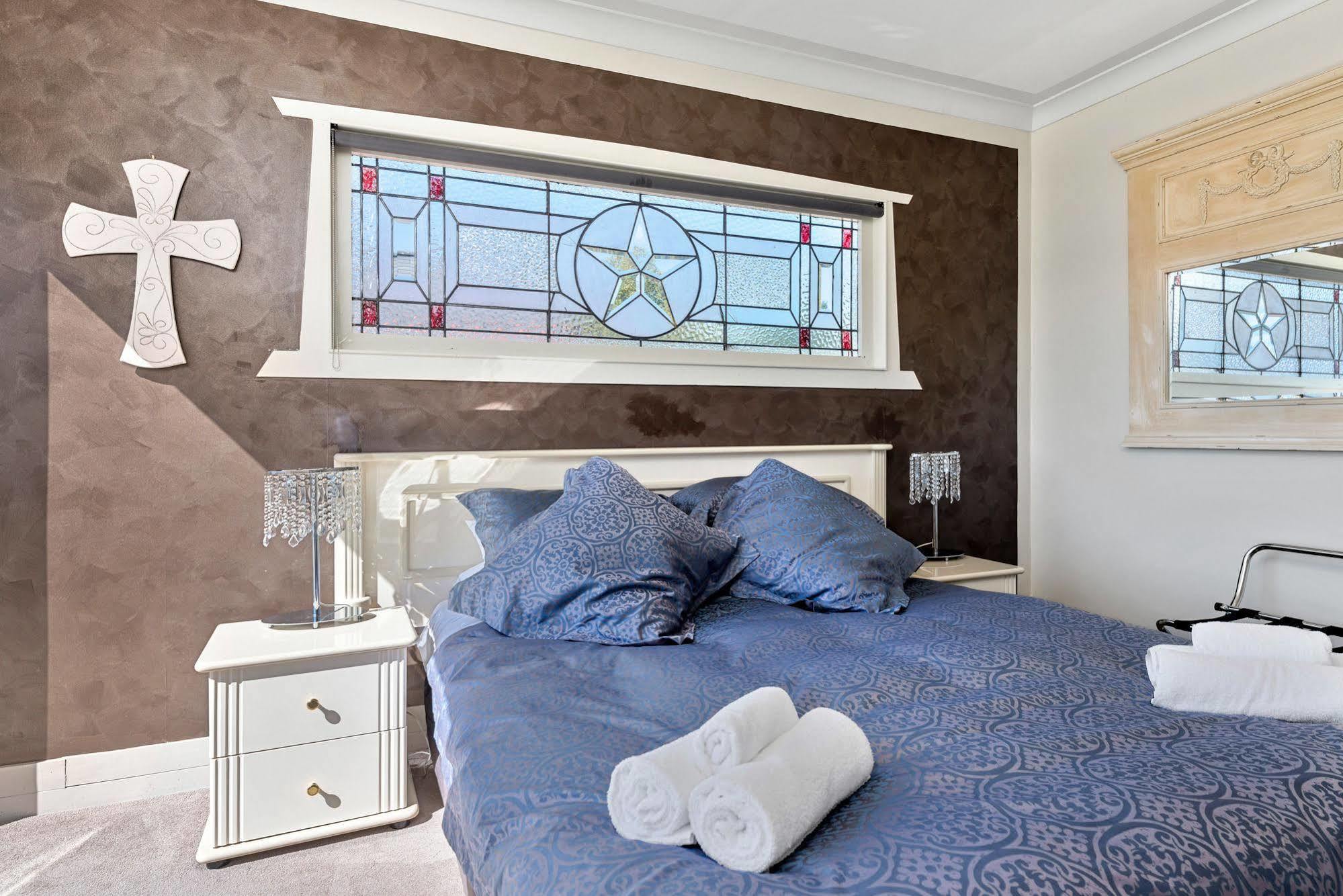 Lakeside City Apartments - Penthouse And Studio Rotorua Ngoại thất bức ảnh
